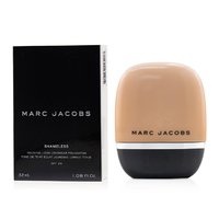 MARC JACOBS Shameless Youthful Look
